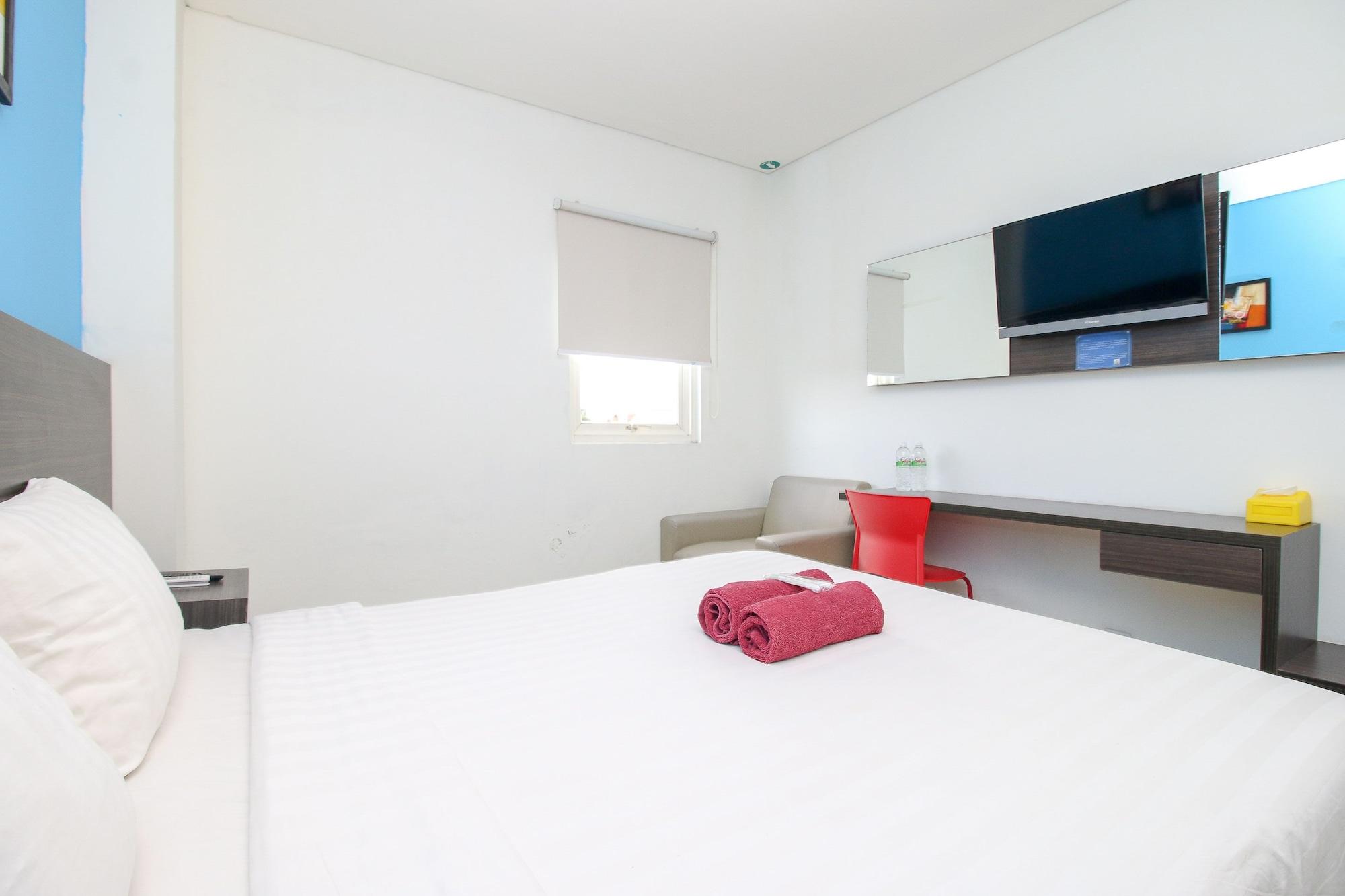Pratama Hotel & Convention Mataram Exteriör bild