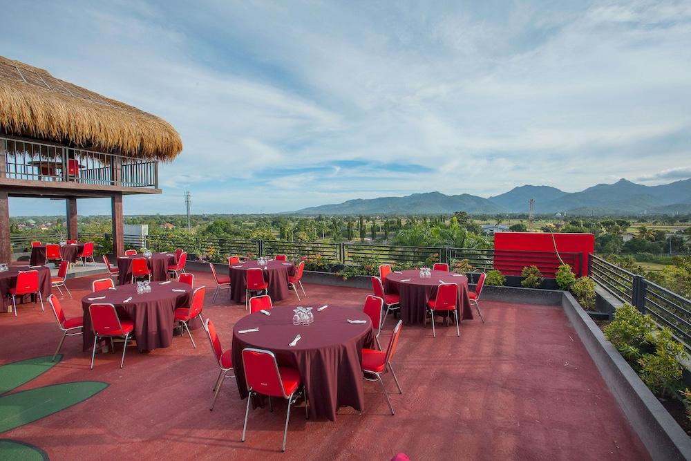Pratama Hotel & Convention Mataram Exteriör bild