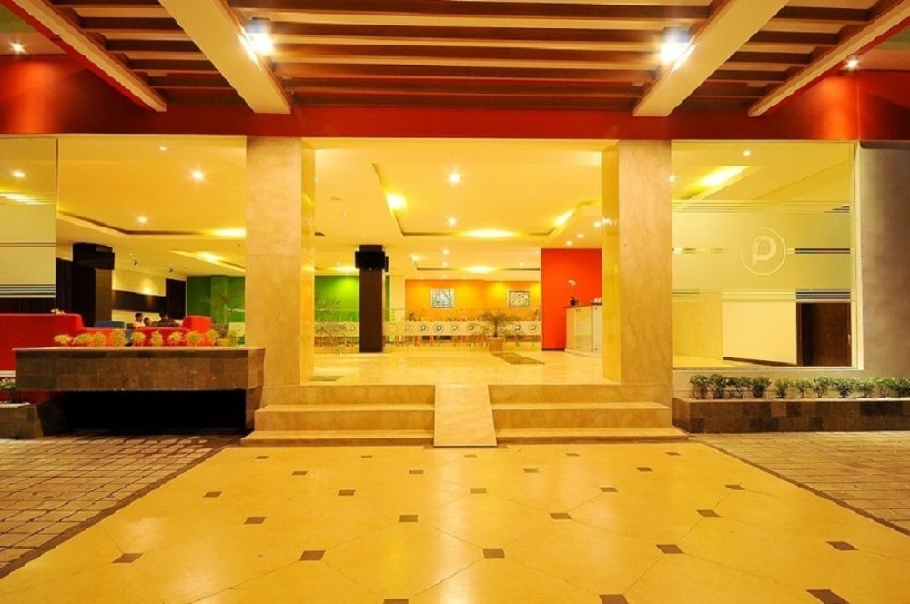 Pratama Hotel & Convention Mataram Exteriör bild