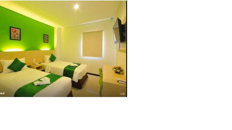 Pratama Hotel & Convention Mataram Exteriör bild