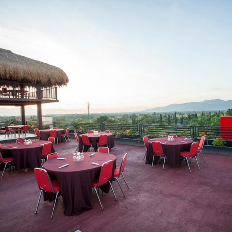 Pratama Hotel & Convention Mataram Exteriör bild