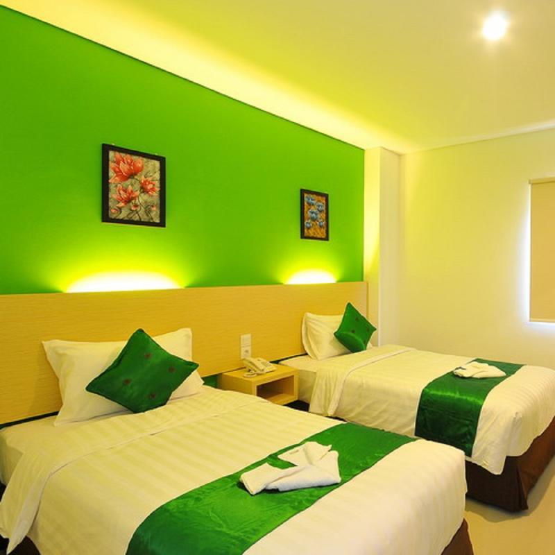Pratama Hotel & Convention Mataram Exteriör bild